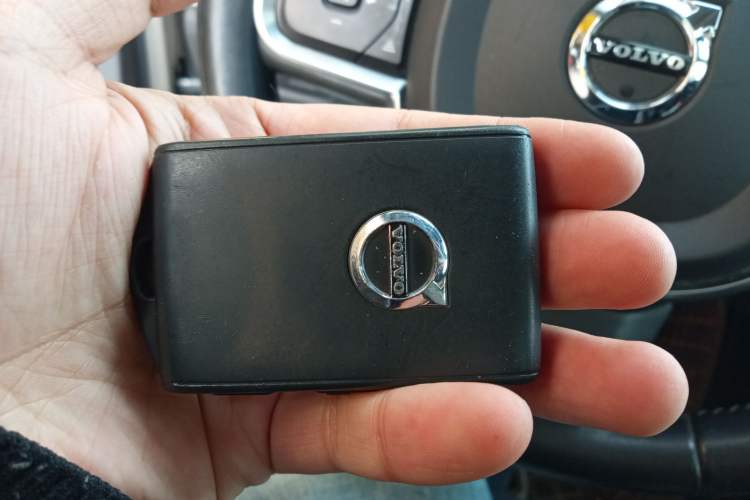 Used Volvo S60 2020 T3 SmartDrive Luxury Edition Vehicle Key