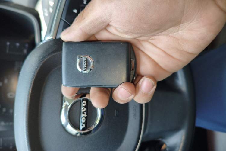 Used Volvo S60 2020 T3 SmartDrive Luxury Edition Vehicle Key