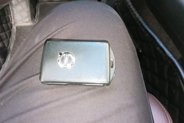 Used Volvo S60 2020 T4 Zhiyi Luxury Edition Vehicle Key