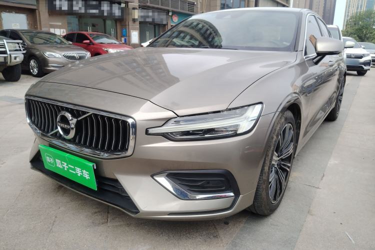 Used Volvo S60 2020 T4 Zhiyuan Sport Edition Guazi used car, China used car export, Used car for sale, Used  cars, Cheapest cars for sale