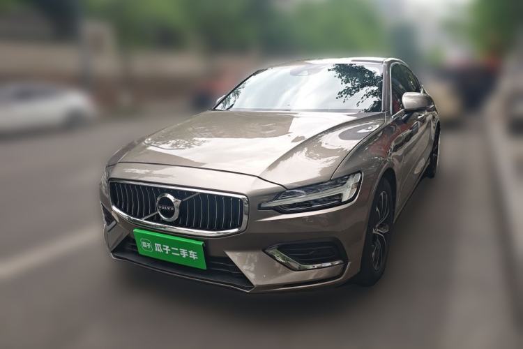 Used Volvo S60 2020 T4 Zhiyi Luxury Edition Guazi used car, China used car export, Used car for sale, Used  cars, Cheapest cars for sale