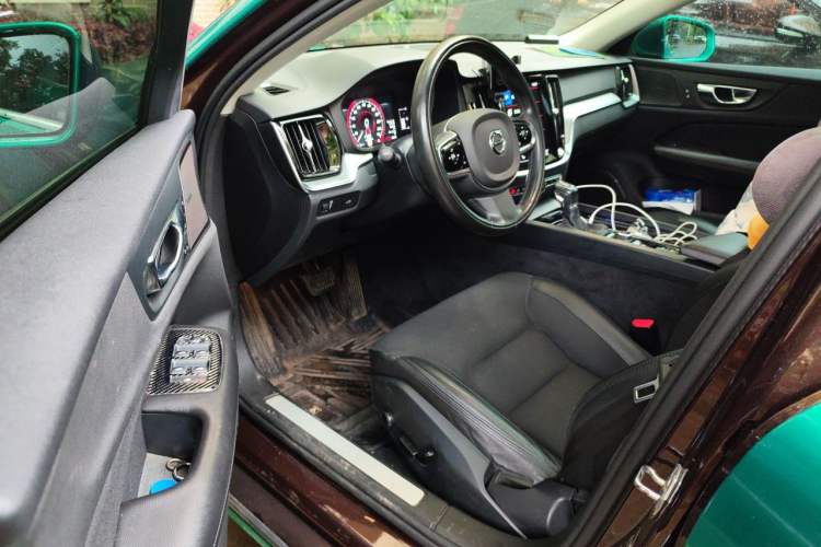 Used Volvo S60 2020 T3 SmartDrive Luxury Edition Driver Seat