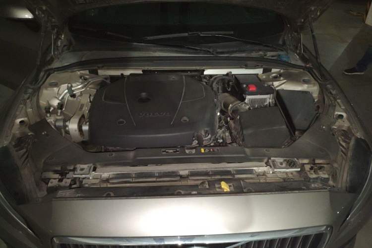 Used Volvo S60 2020 T4 Zhiyi Luxury Edition Engine Bay