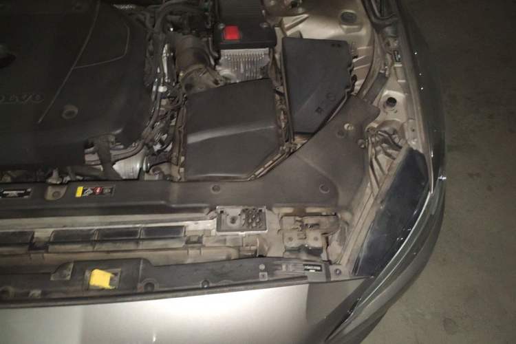 Used Volvo S60 2020 T4 Zhiyi Luxury Edition Engine Bay Left