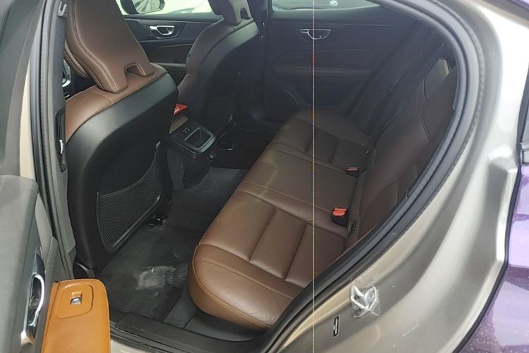 Used Volvo S60 2020 T4 Zhiyuan Luxury Edition Left Rear Seat