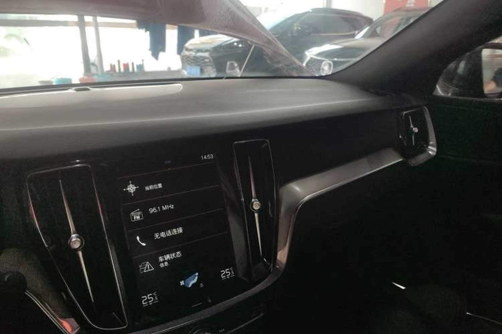 Used Volvo S60 2020 T4 Zhiyuan Luxury Edition Audio And AC Panel