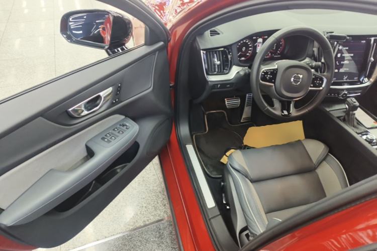 Used Volvo S60 2020 T4 Zhiyuan Sport Edition Driver Seat