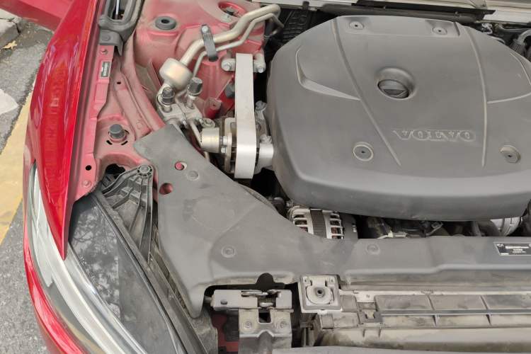 Used Volvo S60 2020 T4 Zhiyi Luxury Edition Engine Bay Right