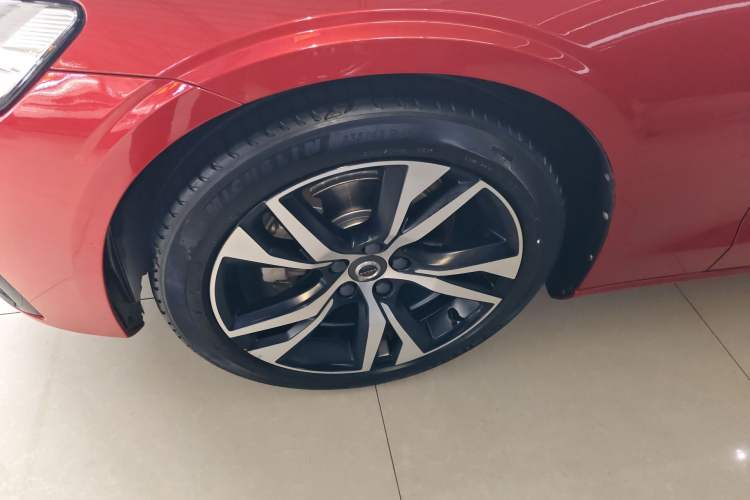 Used Volvo S60 2020 T4 Zhiyuan Luxury Edition Exterior 4