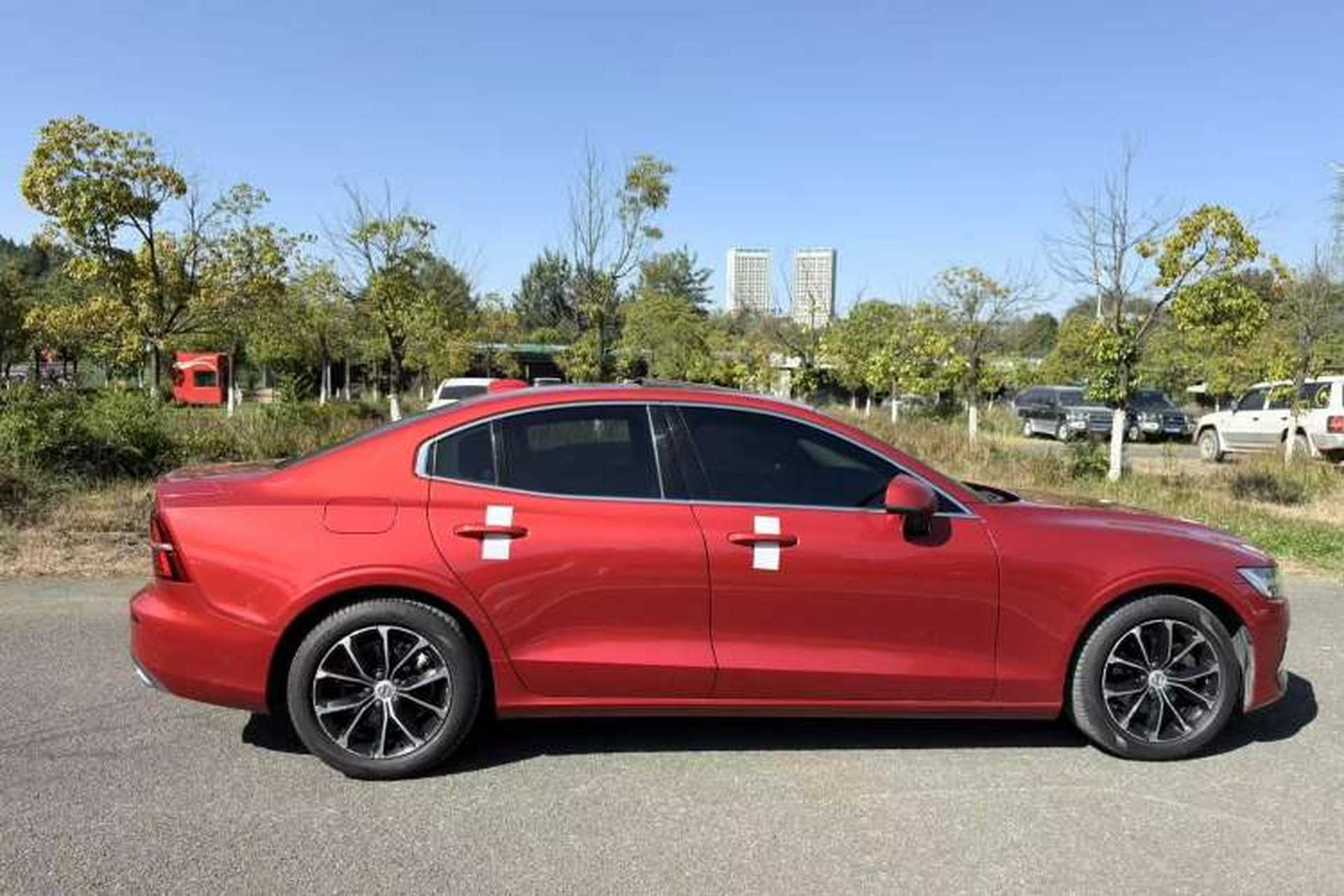 Used Volvo S60 2020 T4 Zhiyi Luxury Edition Exterior 8