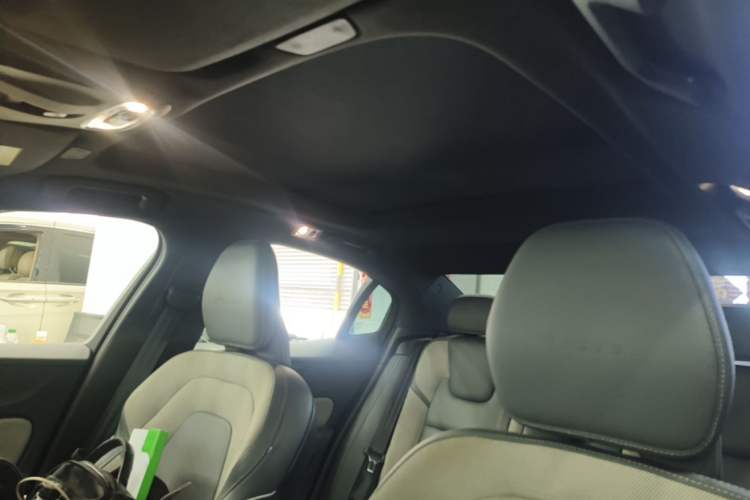 Used Volvo S60 2020 T4 Zhiyuan Sport Edition Headliner
