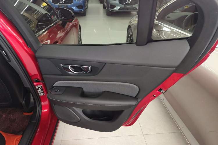 Used Volvo S60 2020 T4 Zhiyuan Sport Edition Interior 6