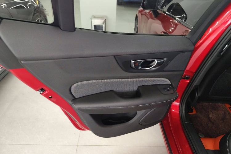 Used Volvo S60 2020 T4 Zhiyuan Sport Edition Interior 8