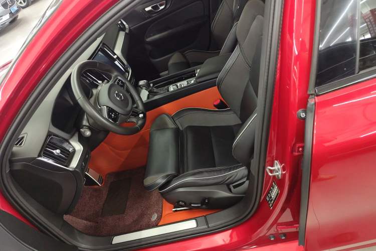 Used Volvo S60 2020 T4 Zhiyuan Sport Edition Left Front Seat