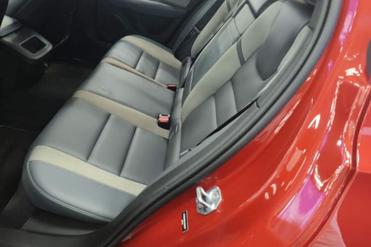 Used Volvo S60 2020 T4 Zhiyuan Sport Edition Left Rear Seat
