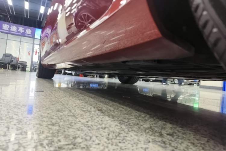 Used Volvo S60 2020 T4 Zhiyuan Sport Edition Left Side Sill