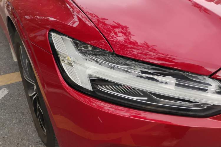 Used Volvo S60 2020 T4 Zhiyi Luxury Edition Right Front Headlight