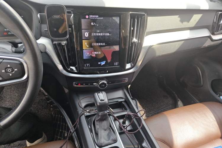 Used Volvo S60 2020 T4 Zhiyi Luxury Edition Audio And AC Panel