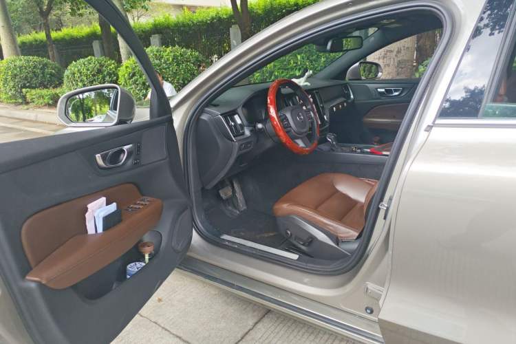 Used Volvo S60 2020 T4 Zhiyi Luxury Edition Driver Seat