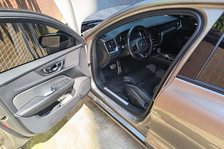 Used Volvo S60 2020 T4 Zhiyuan Sport Edition Driver Seat