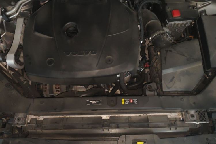 Used Volvo S60 2020 T4 Zhiyi Luxury Edition Engine Bay