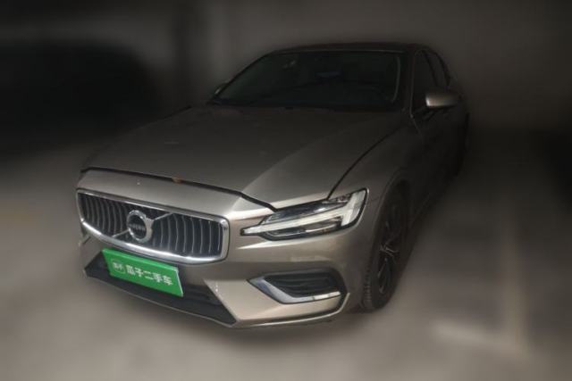 Used Volvo S60 2020 T4 Zhiyi Luxury Edition