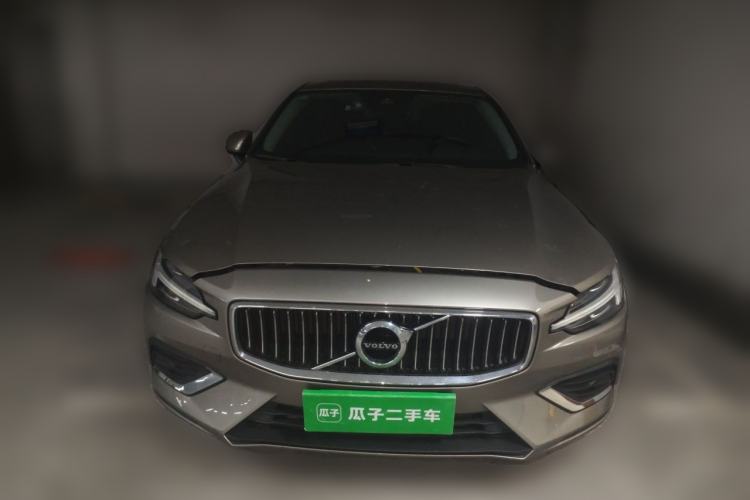 Used Volvo S60 2020 T4 Zhiyi Luxury Edition Front