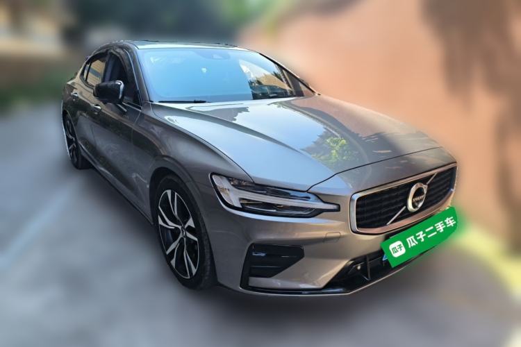 Used Volvo S60 2020 T4 Zhiyuan Sport Edition Front Right 45 Deg