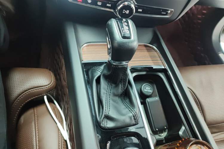 Used Volvo S60 2020 T4 Zhiyuan Luxury Edition Gear Lever