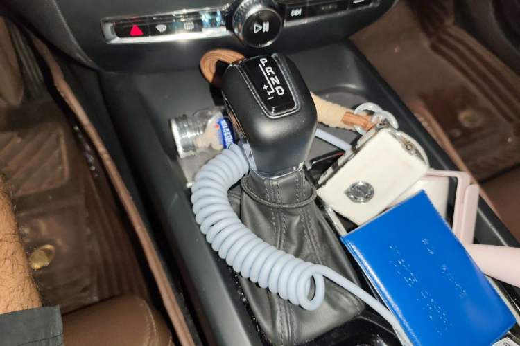Used Volvo S60 2020 T4 Zhiyuan Luxury Edition Gear Lever