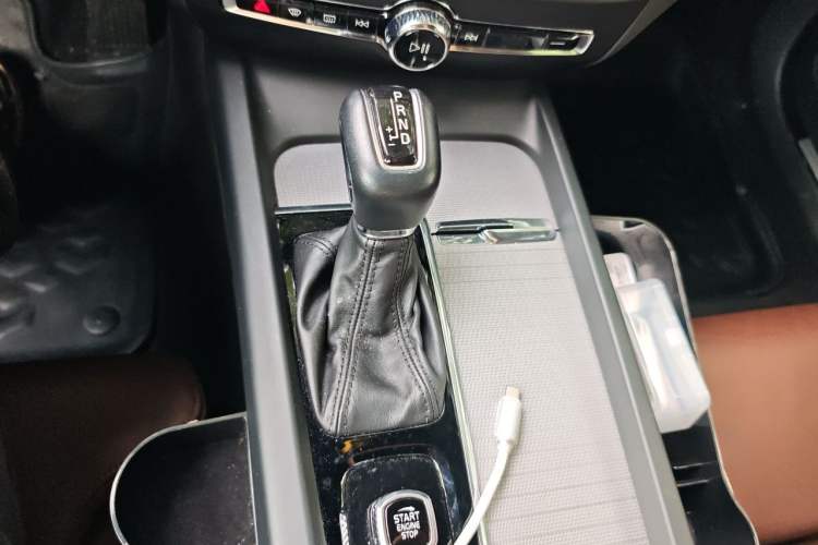 Used Volvo S60 2020 T4 Zhiyuan Luxury Edition Gear Lever