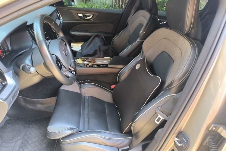 Used Volvo S60 2020 T4 Zhiyuan Sport Edition Left Front Seat