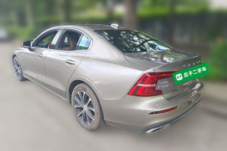 Used Volvo S60 2020 T4 Zhiyi Luxury Edition Rear Left 45 Deg