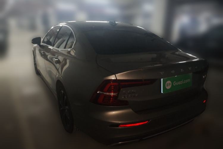Used Volvo S60 2020 T4 Zhiyi Luxury Edition Rear Left 45 Deg