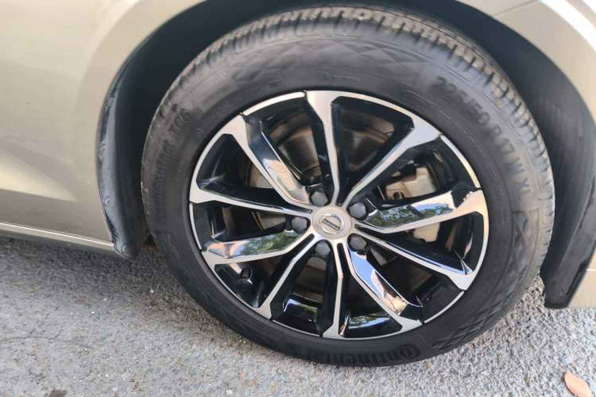 Used Volvo S60 2020 T4 Zhiyi Luxury Edition Right Front Wheel Hub