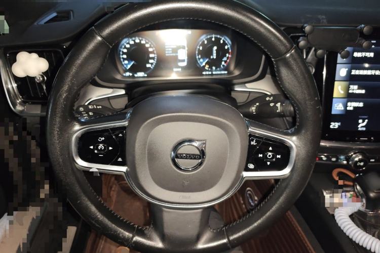 Used Volvo S60 2020 T4 Zhiyuan Luxury Edition Steering Wheel
