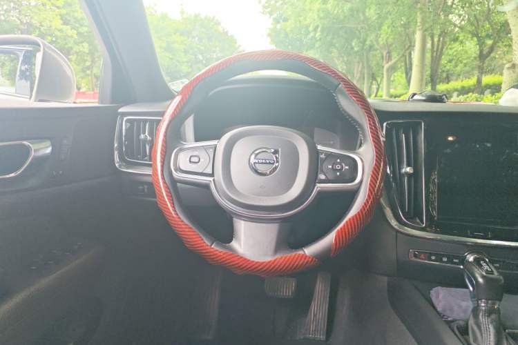 Used Volvo S60 2020 T4 Zhiyi Luxury Edition Steering Wheel