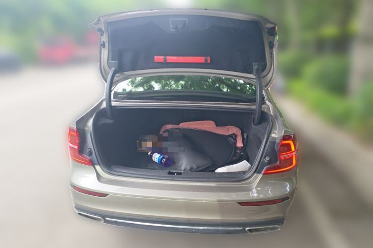 Used Volvo S60 2020 T4 Zhiyi Luxury Edition Trunk