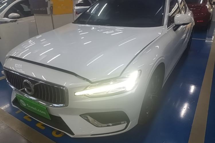 Ojetý Volvo S60 2020 T4 Zhiyi Luxury Edition Guazi used car, China used car export, Used car for sale, Used  cars, Cheapest cars for sale