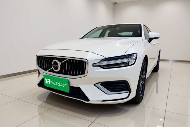 Used Volvo S60 2020 T4 Zhiyi Luxury Edition Guazi used car, China used car export, Used car for sale, Used  cars, Cheapest cars for sale