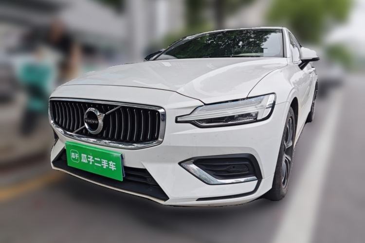 Used Volvo S60 2020 T4 Zhiyi Luxury Edition Guazi used car, China used car export, Used car for sale, Used  cars, Cheapest cars for sale