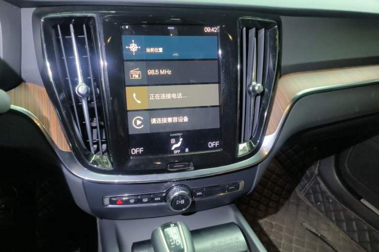 Used Volvo S60 2020 T4 Zhiyuan Luxury Edition Audio And AC Panel