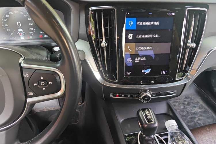 Used Volvo S60 2020 T4 Zhiyi Luxury Edition Audio And AC Panel