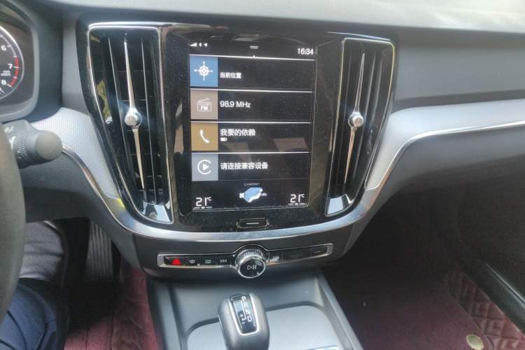 Used Volvo S60 2020 T4 Zhiyuan Luxury Edition Audio And AC Panel
