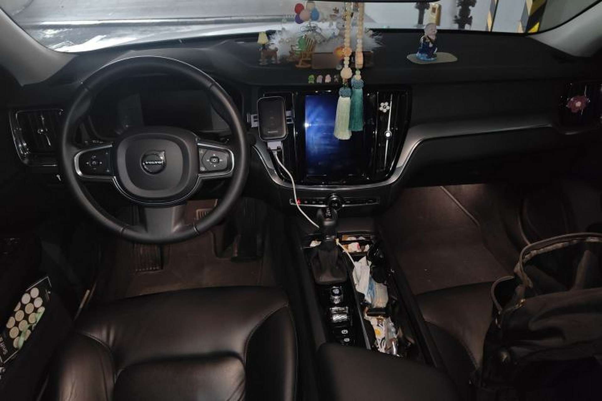 Used Volvo S60 2020 T4 Zhiyi Luxury Edition Center Console