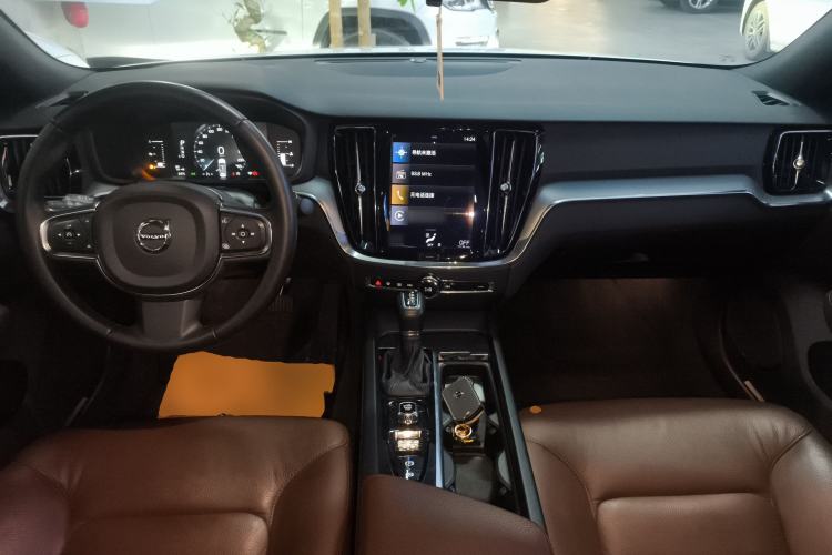 Used Volvo S60 2020 T4 Zhiyi Luxury Edition Center Console