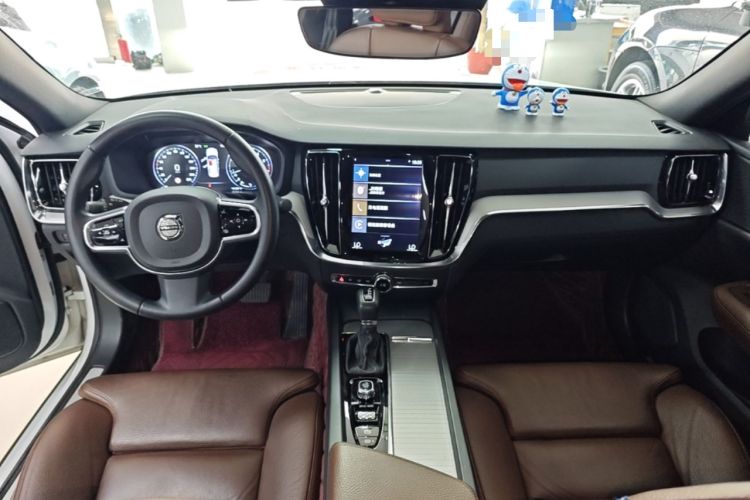 Used Volvo S60 2020 T4 Zhiyuan Luxury Edition Center Console