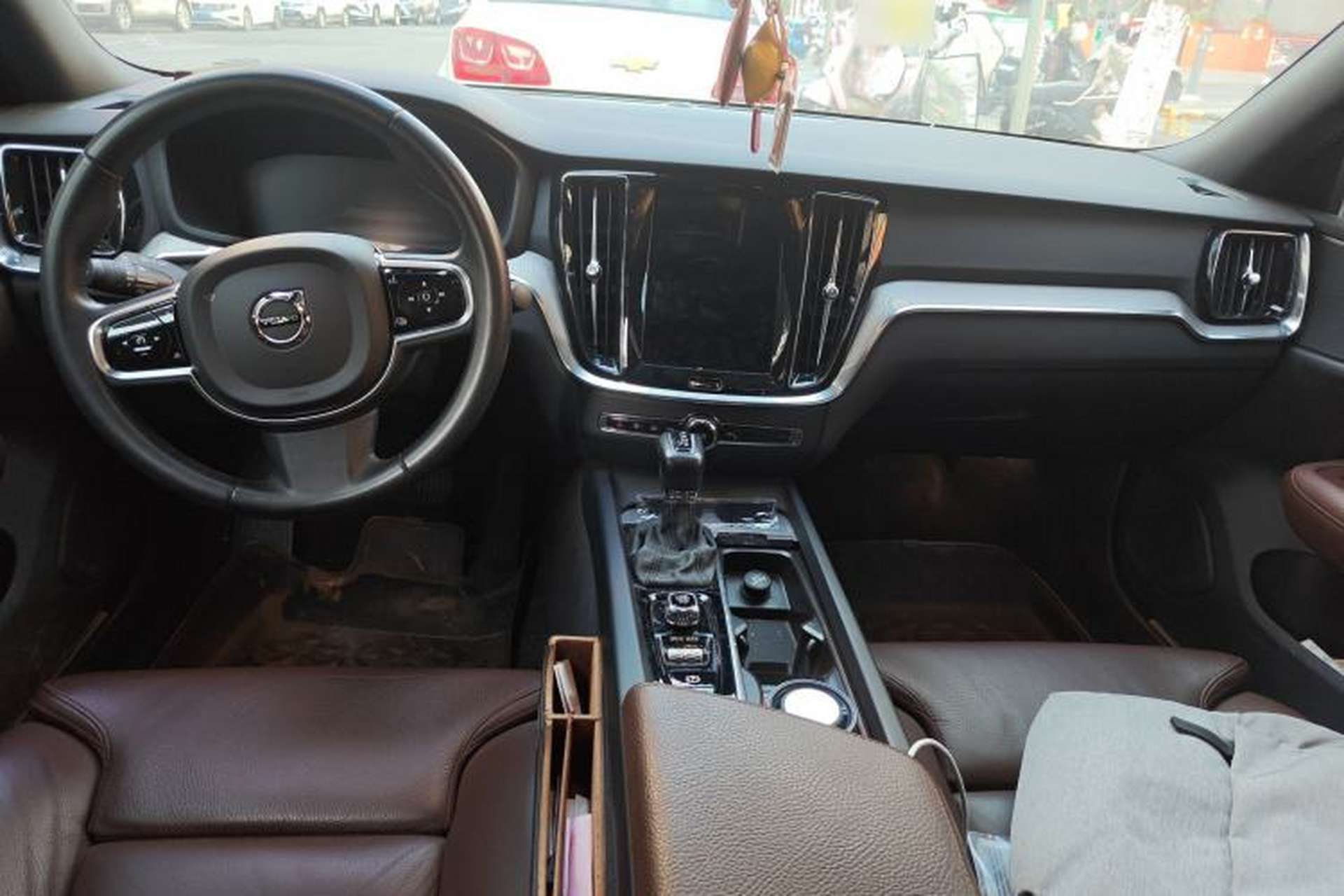 Used Volvo S60 2020 T4 Zhiyi Luxury Edition Center Console