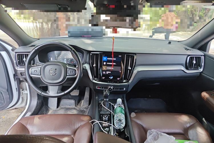 Used Volvo S60 2020 T4 Zhiyi Luxury Edition Center Console