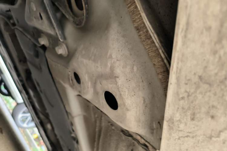 Used Volvo S60 2020 T4 Zhiyuan Luxury Edition Chassis Front Left